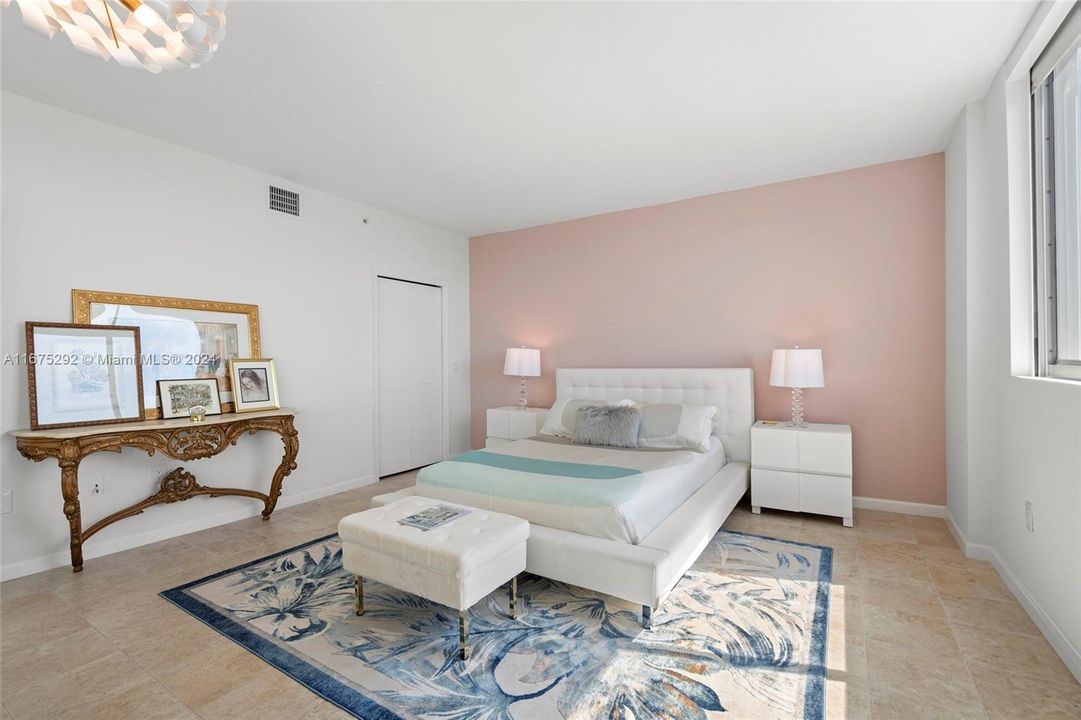 For Sale: $725,000 (2 beds, 2 baths, 1463 Square Feet)