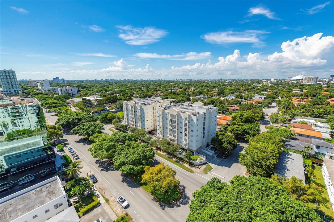 For Sale: $725,000 (2 beds, 2 baths, 1463 Square Feet)