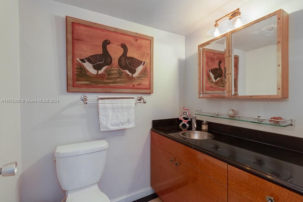 For Sale: $499,000 (1 beds, 1 baths, 1065 Square Feet)