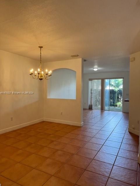 For Rent: $3,200 (4 beds, 2 baths, 1793 Square Feet)