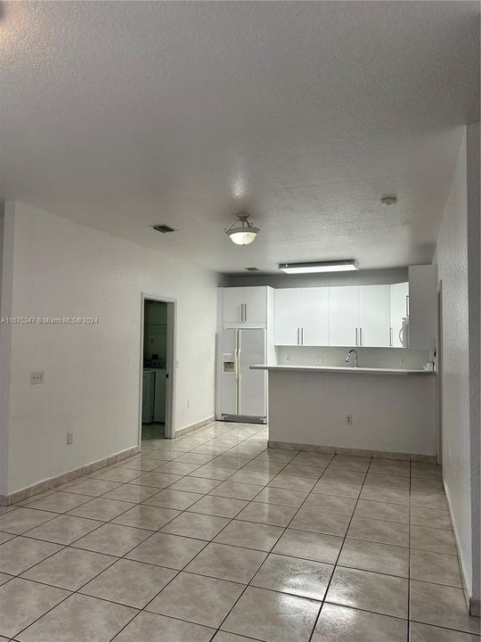 For Rent: $2,750 (3 beds, 2 baths, 1330 Square Feet)