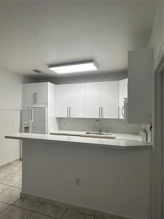 For Rent: $2,750 (3 beds, 2 baths, 1330 Square Feet)