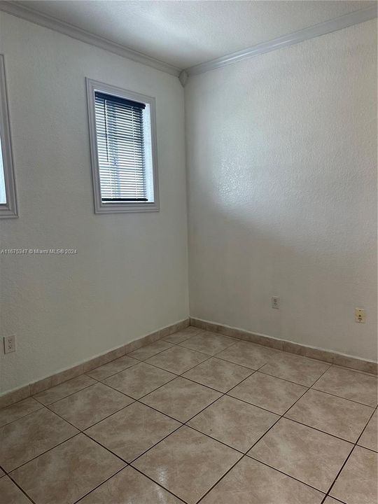 For Rent: $2,750 (3 beds, 2 baths, 1330 Square Feet)