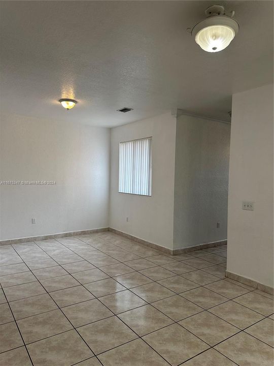 For Rent: $2,750 (3 beds, 2 baths, 1330 Square Feet)