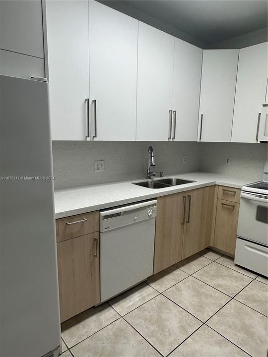 For Rent: $2,750 (3 beds, 2 baths, 1330 Square Feet)