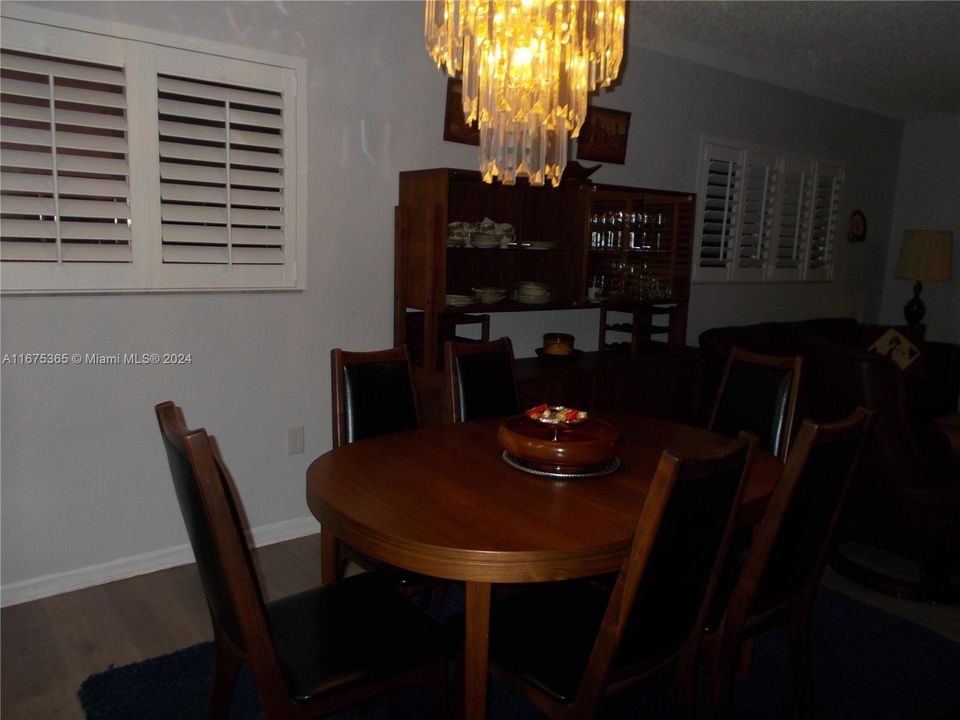 For Rent: $3,000 (2 beds, 2 baths, 1533 Square Feet)