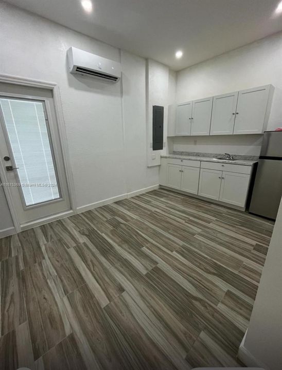 En Venta: $790,000 (5 camas, 3 baños, 2944 Pies cuadrados)