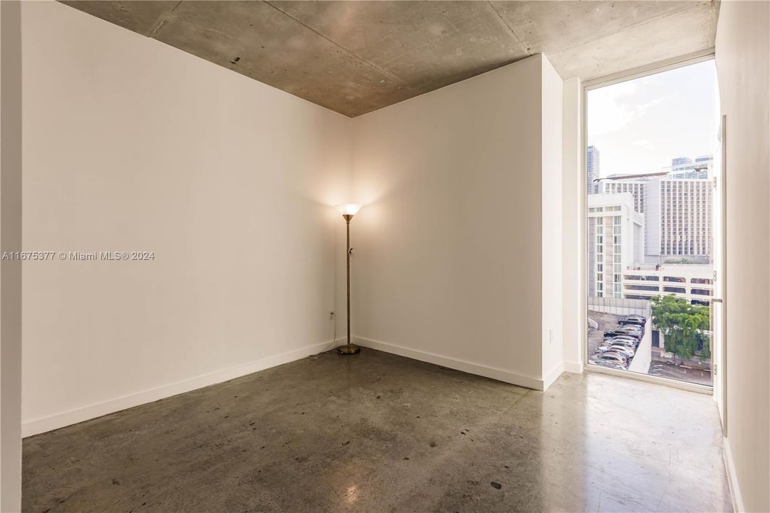 For Sale: $469,000 (2 beds, 2 baths, 791 Square Feet)