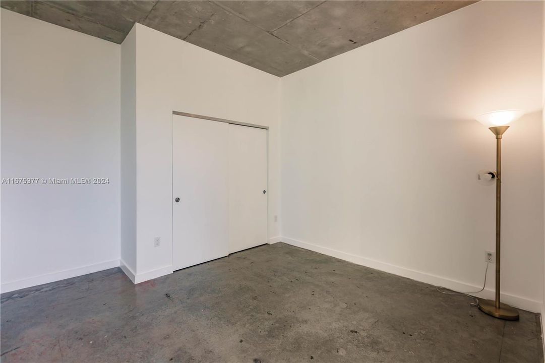 For Sale: $469,000 (2 beds, 2 baths, 791 Square Feet)