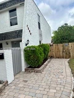 For Rent: $2,900 (3 beds, 2 baths, 1440 Square Feet)