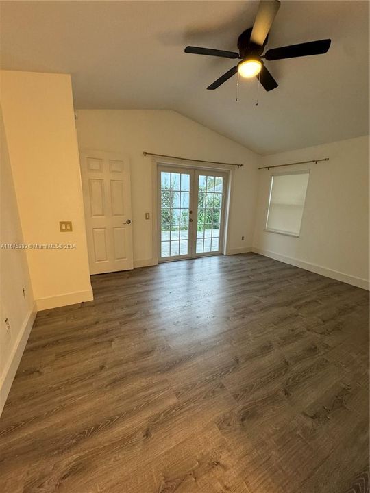 For Rent: $2,700 (2 beds, 2 baths, 1285 Square Feet)