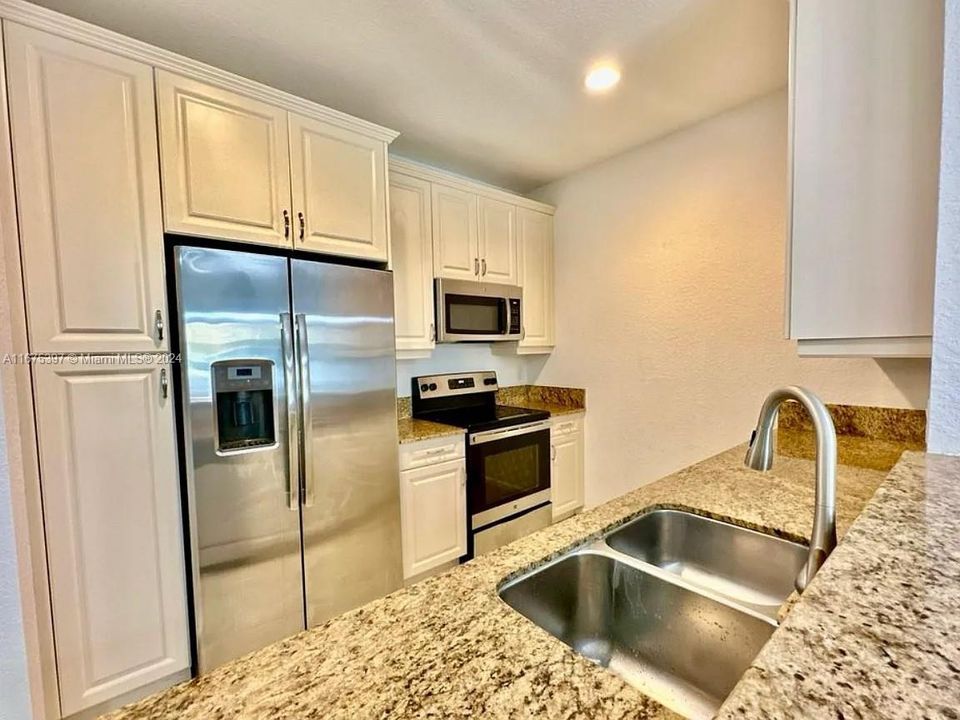 For Rent: $2,900 (3 beds, 2 baths, 1622 Square Feet)