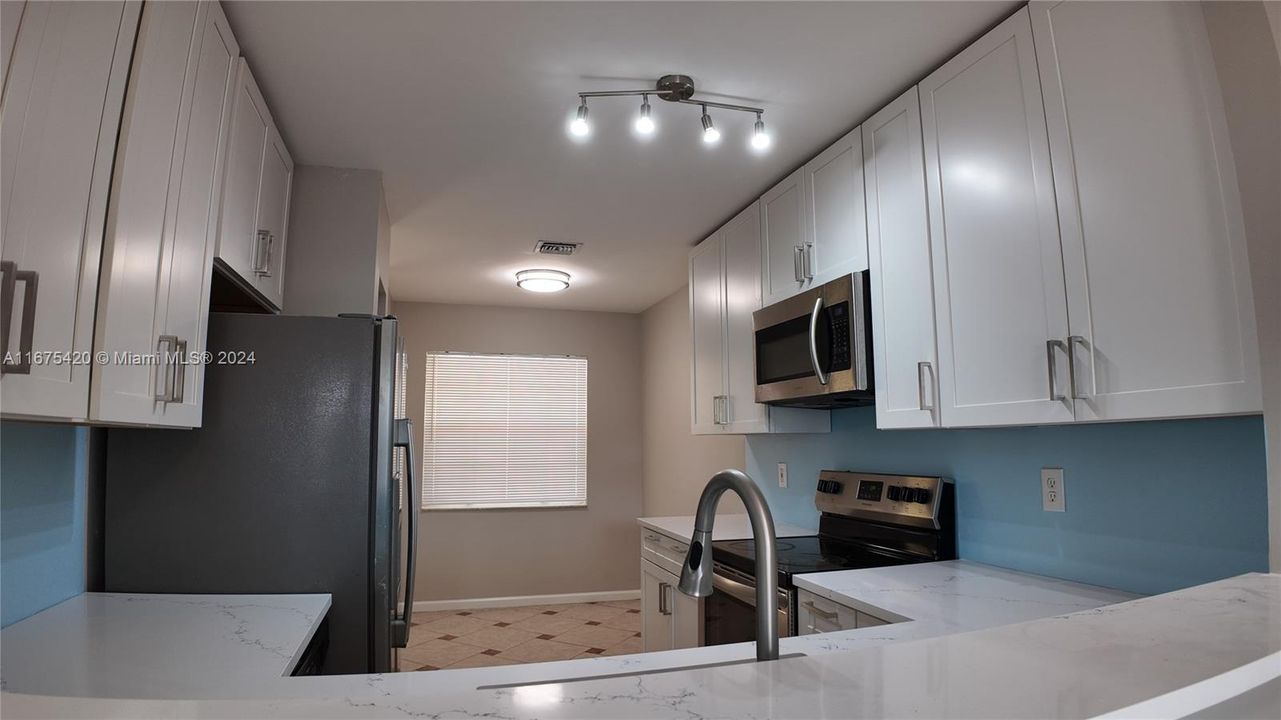 For Rent: $3,100 (3 beds, 2 baths, 1478 Square Feet)