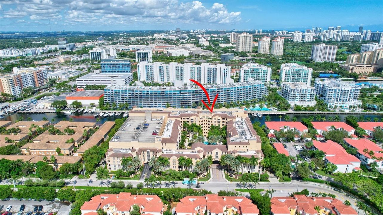 For Sale: $419,000 (2 beds, 2 baths, 1290 Square Feet)