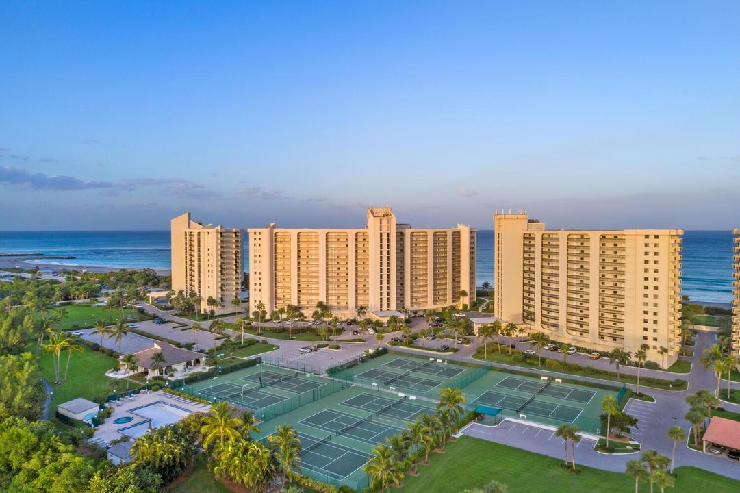 300 Ocean Trail Way Unit 600-large-030-0
