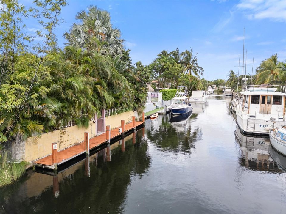 For Sale: $1,125,000 (3 beds, 2 baths, 1572 Square Feet)