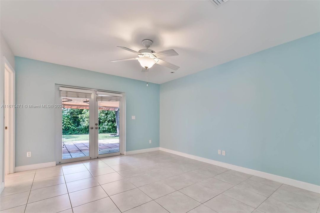 For Sale: $779,000 (3 beds, 2 baths, 1447 Square Feet)