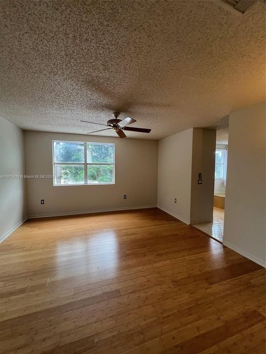 For Rent: $4,200 (4 beds, 2 baths, 1847 Square Feet)