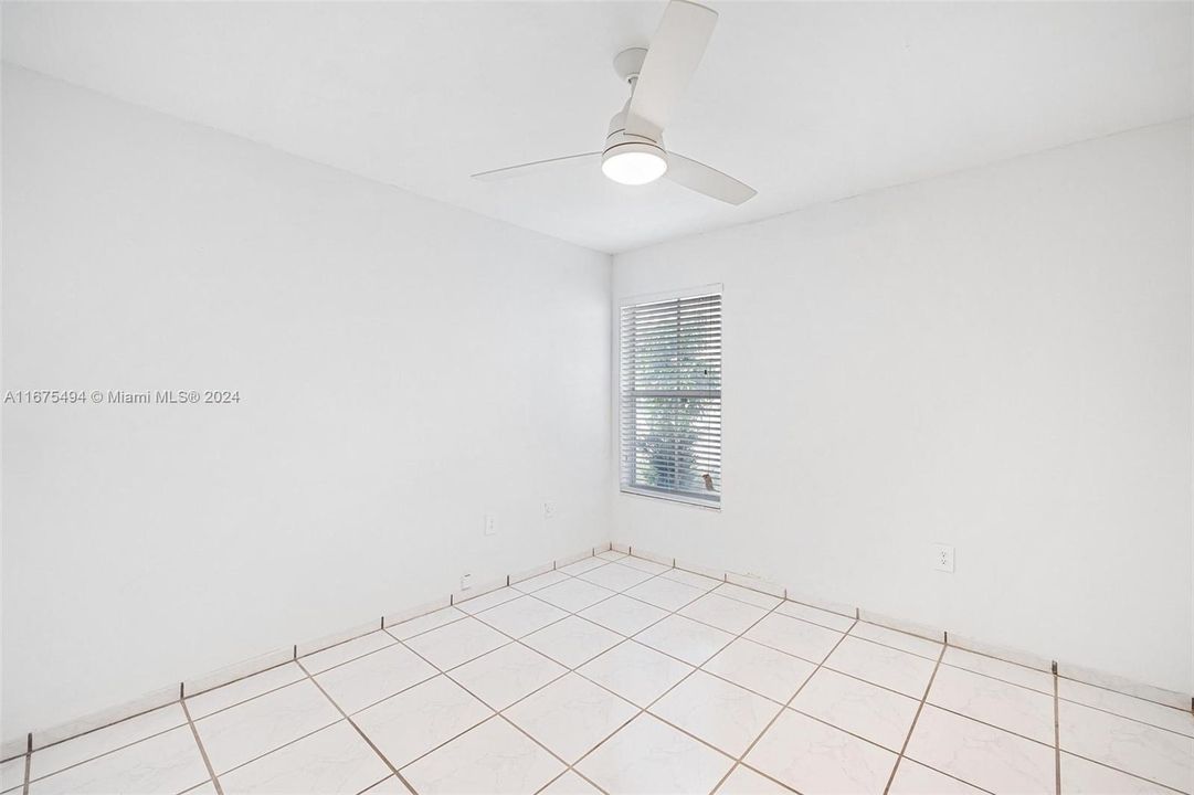 For Rent: $4,000 (3 beds, 2 baths, 1934 Square Feet)