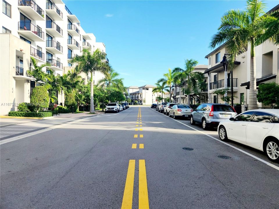 For Sale: $590,000 (3 beds, 2 baths, 1334 Square Feet)