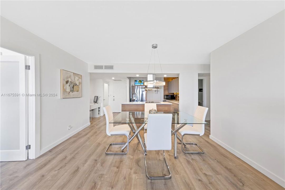 For Sale: $499,000 (3 beds, 2 baths, 1400 Square Feet)