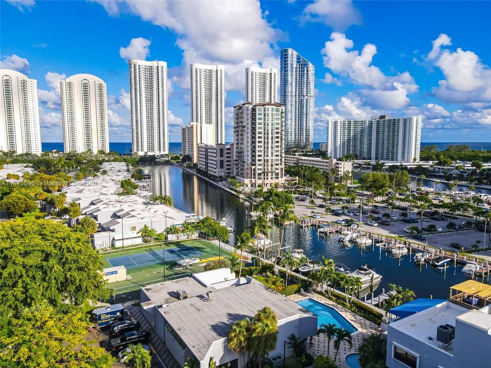 For Sale: $1,700,000 (3 beds, 2 baths, 2265 Square Feet)