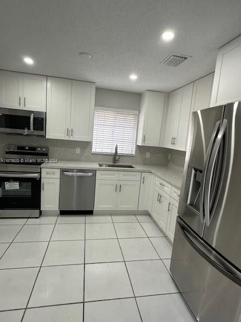 For Rent: $4,000 (4 beds, 3 baths, 1718 Square Feet)