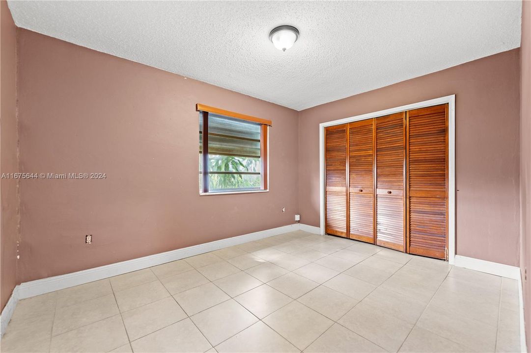 For Sale: $800,000 (0 beds, 0 baths, 1824 Square Feet)