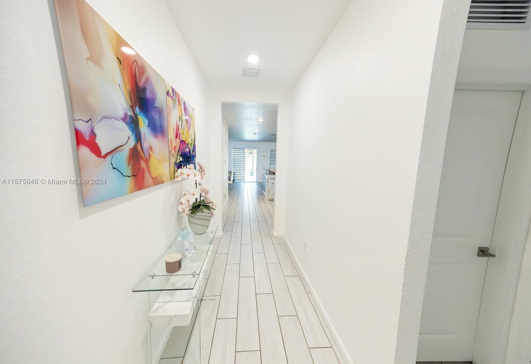 Recientemente alquilado: $4,200 (4 camas, 2 baños, 1799 Pies cuadrados)