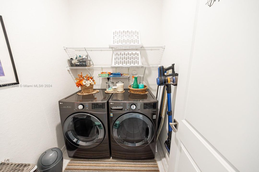 Recientemente alquilado: $4,200 (4 camas, 2 baños, 1799 Pies cuadrados)