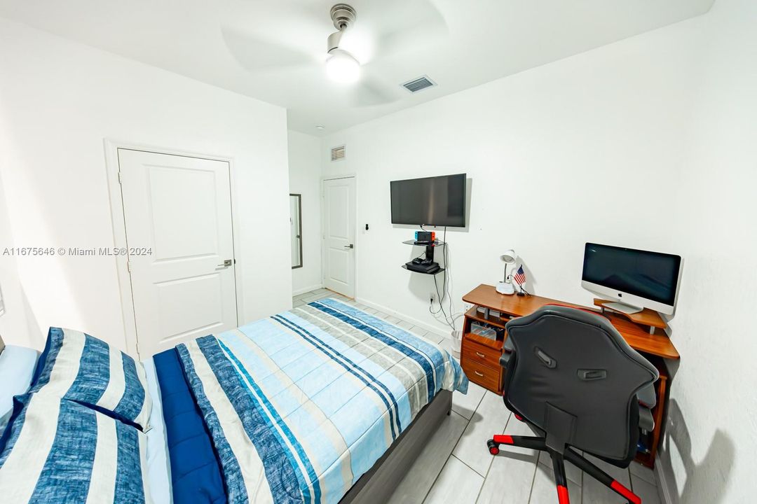 Recientemente alquilado: $4,200 (4 camas, 2 baños, 1799 Pies cuadrados)