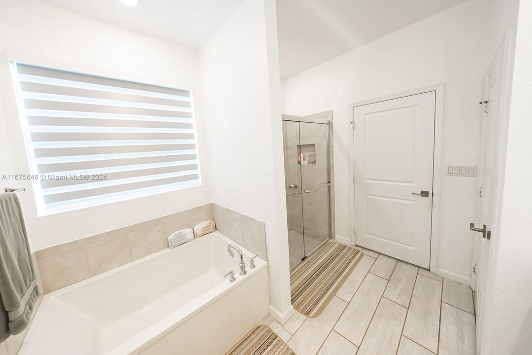 Recientemente alquilado: $4,200 (4 camas, 2 baños, 1799 Pies cuadrados)