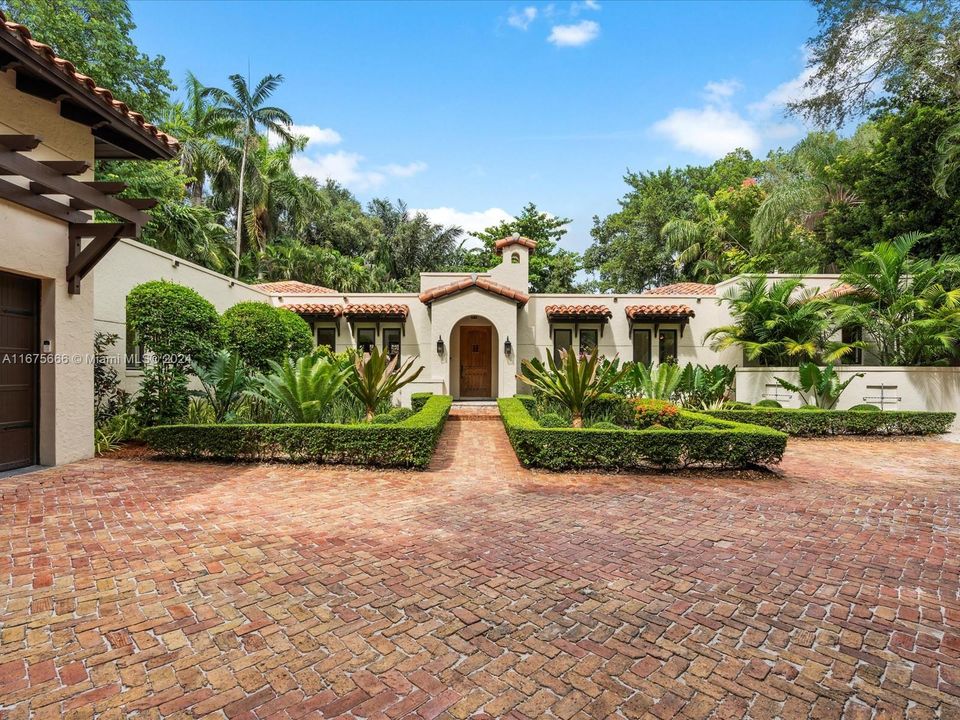 For Sale: $7,500,000 (5 beds, 4 baths, 0 Square Feet)