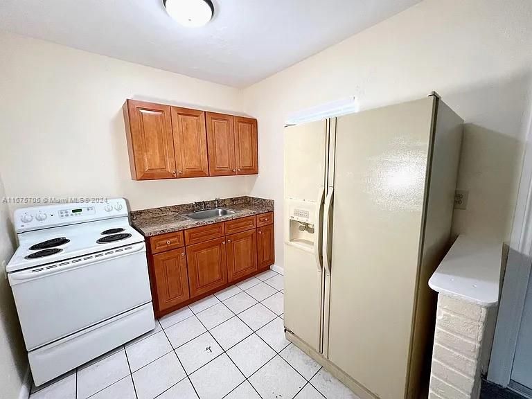 For Rent: $1,650 (2 beds, 1 baths, 1100 Square Feet)