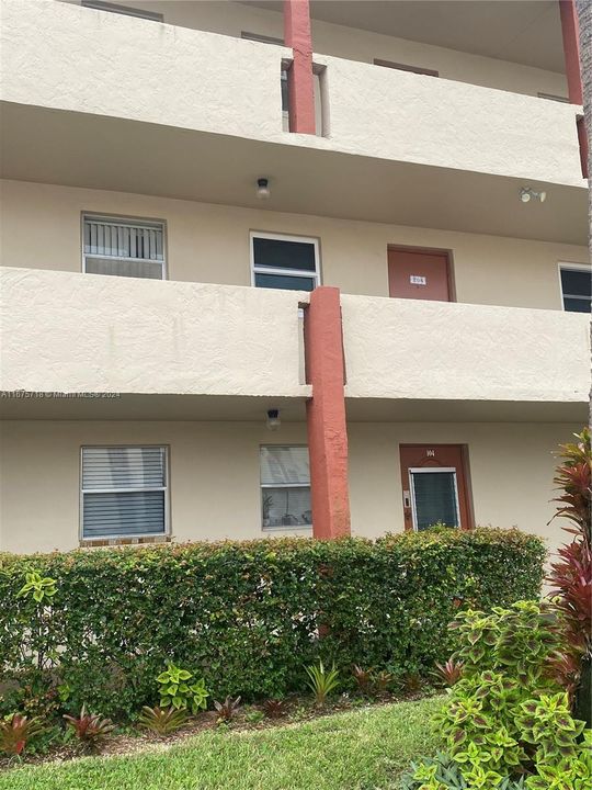 En Venta: $169,000 (2 camas, 2 baños, 850 Pies cuadrados)