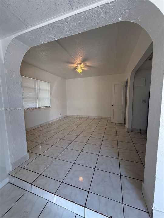 For Rent: $1,600 (0 beds, 1 baths, 5425 Square Feet)