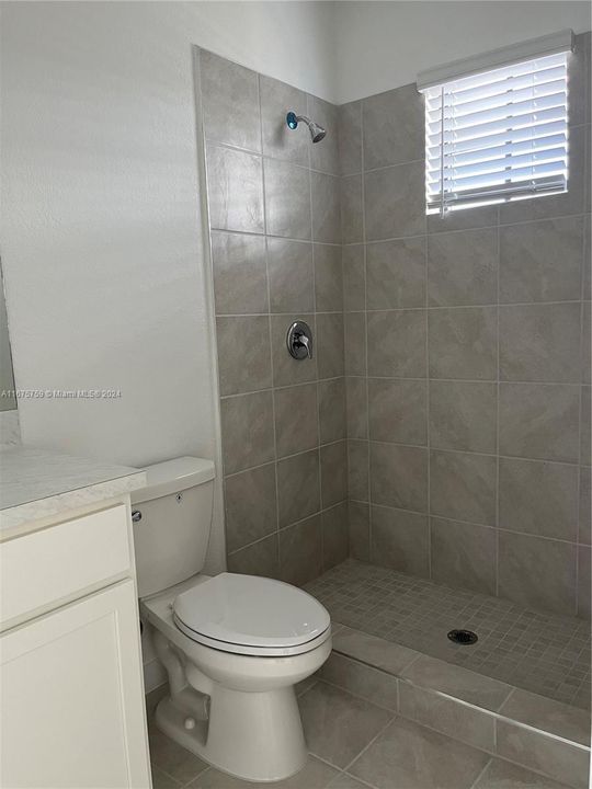 For Rent: $2,700 (3 beds, 2 baths, 0 Square Feet)