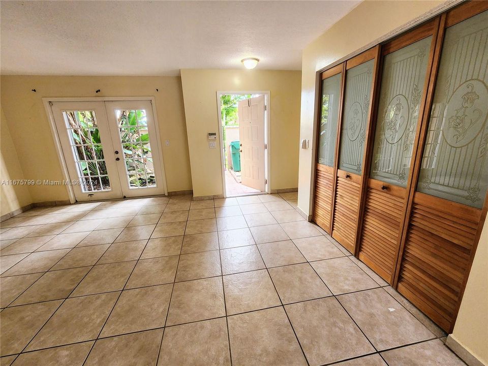 En Venta: $500,000 (3 camas, 2 baños, 1724 Pies cuadrados)