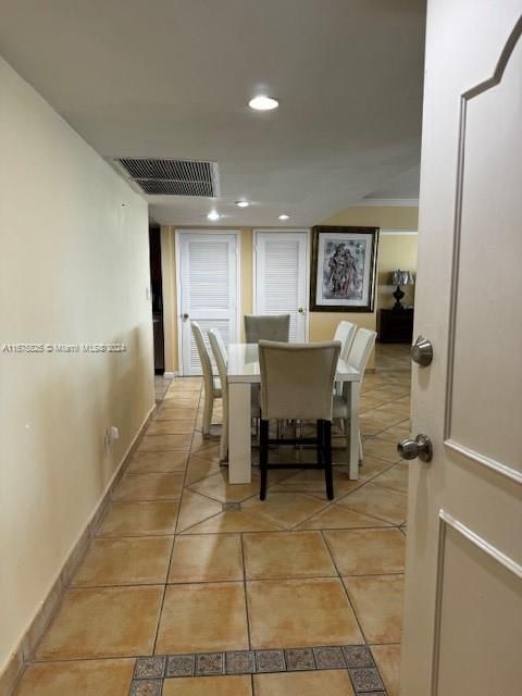 For Rent: $5,500 (2 beds, 2 baths, 1550 Square Feet)