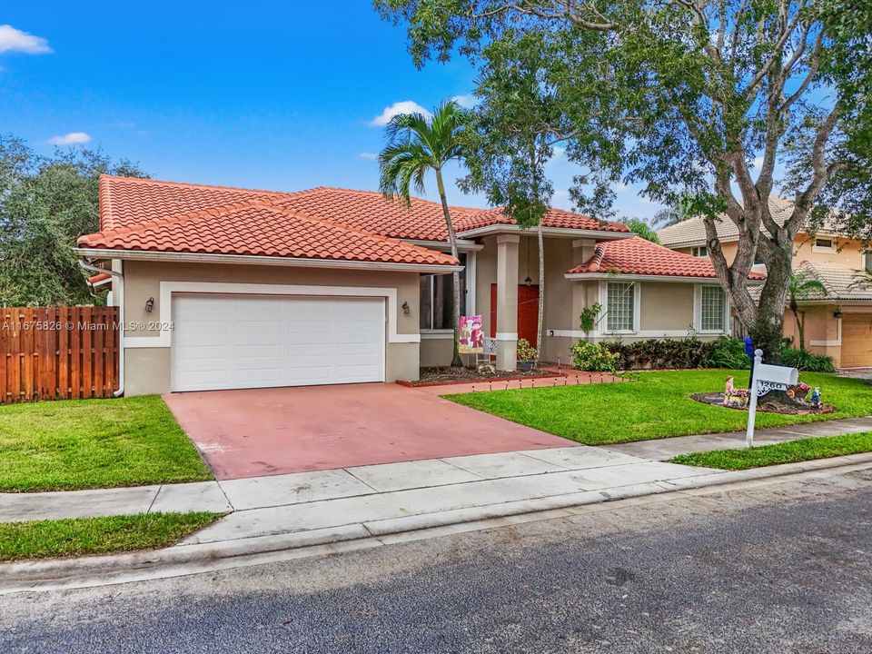 For Sale: $749,000 (4 beds, 2 baths, 2285 Square Feet)