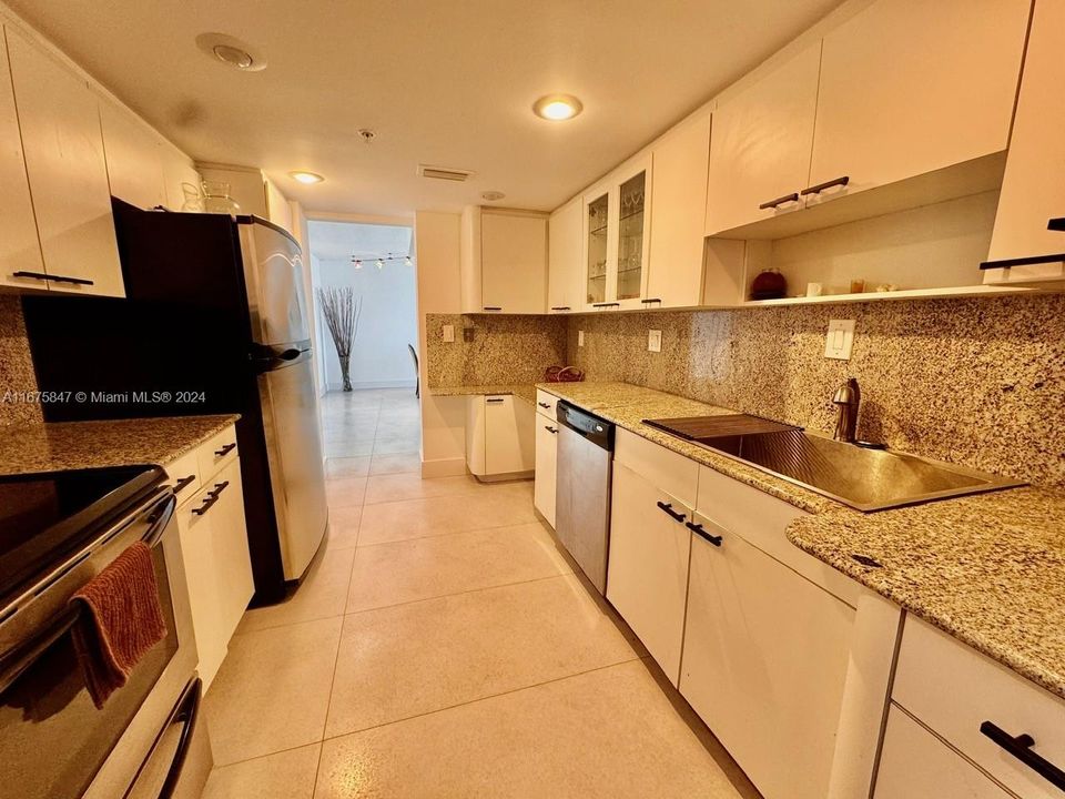 En Venta: $750,000 (2 camas, 2 baños, 1085 Pies cuadrados)