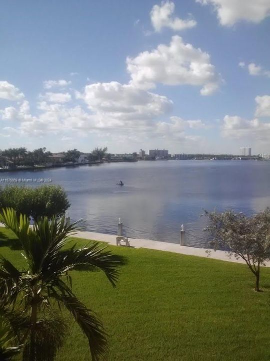 Fishing in Maule Lake