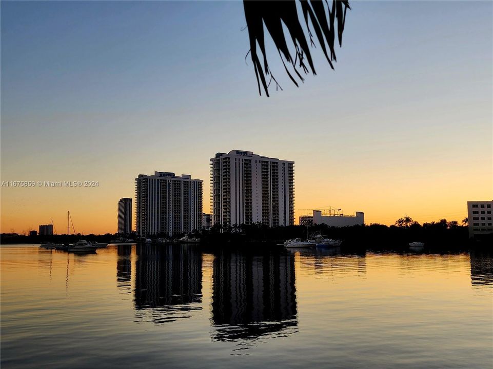 Sunset on Maule Lake