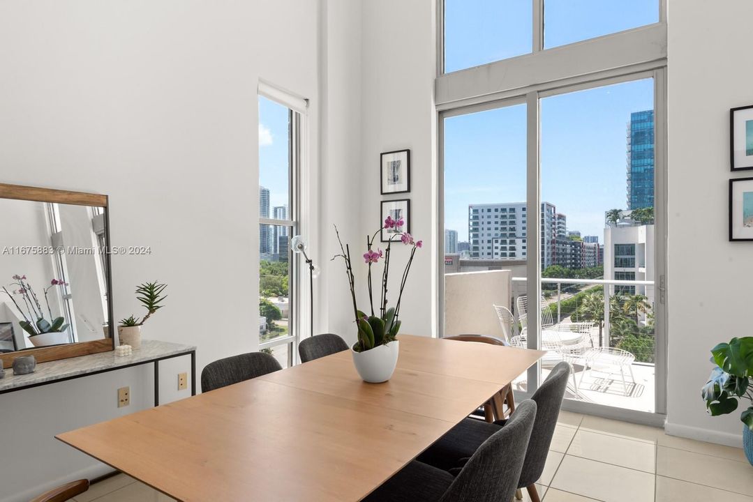 For Sale: $762,000 (1 beds, 1 baths, 1411 Square Feet)