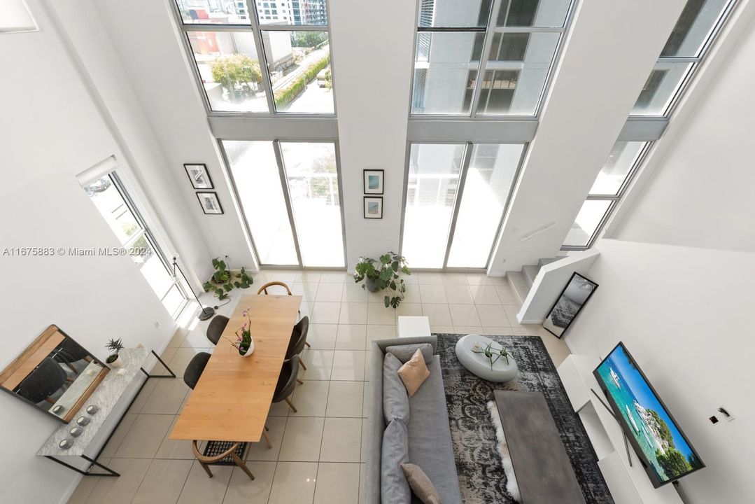 For Sale: $762,000 (1 beds, 1 baths, 1411 Square Feet)