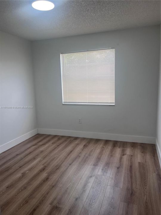 For Rent: $2,975 (3 beds, 2 baths, 1086 Square Feet)