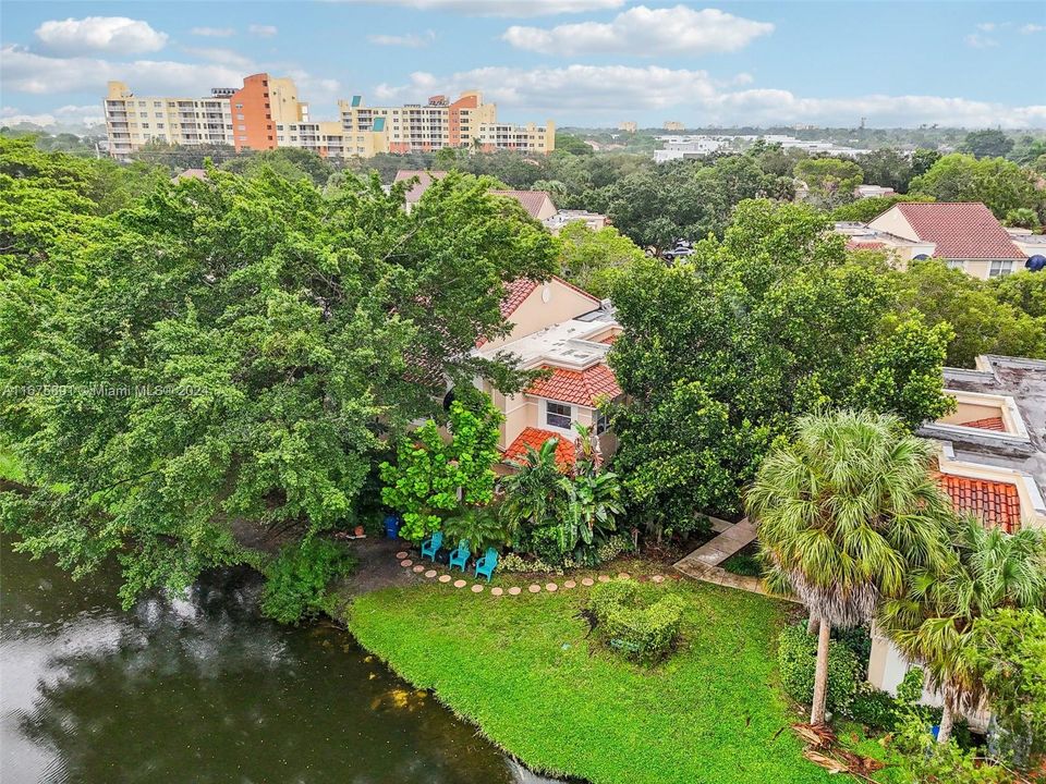 For Sale: $485,000 (3 beds, 2 baths, 1368 Square Feet)