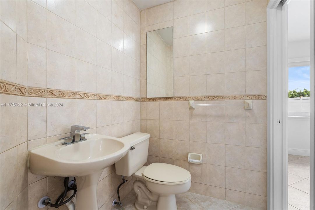 В аренду: $6,900 (5 спален, 3 ванн, 2981 Квадратных фут)