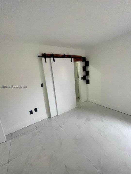 En Venta: $260,000 (2 camas, 1 baños, 940 Pies cuadrados)