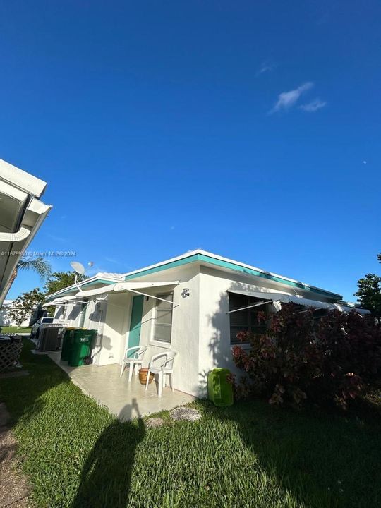 For Rent: $2,990 (3 beds, 2 baths, 1660 Square Feet)